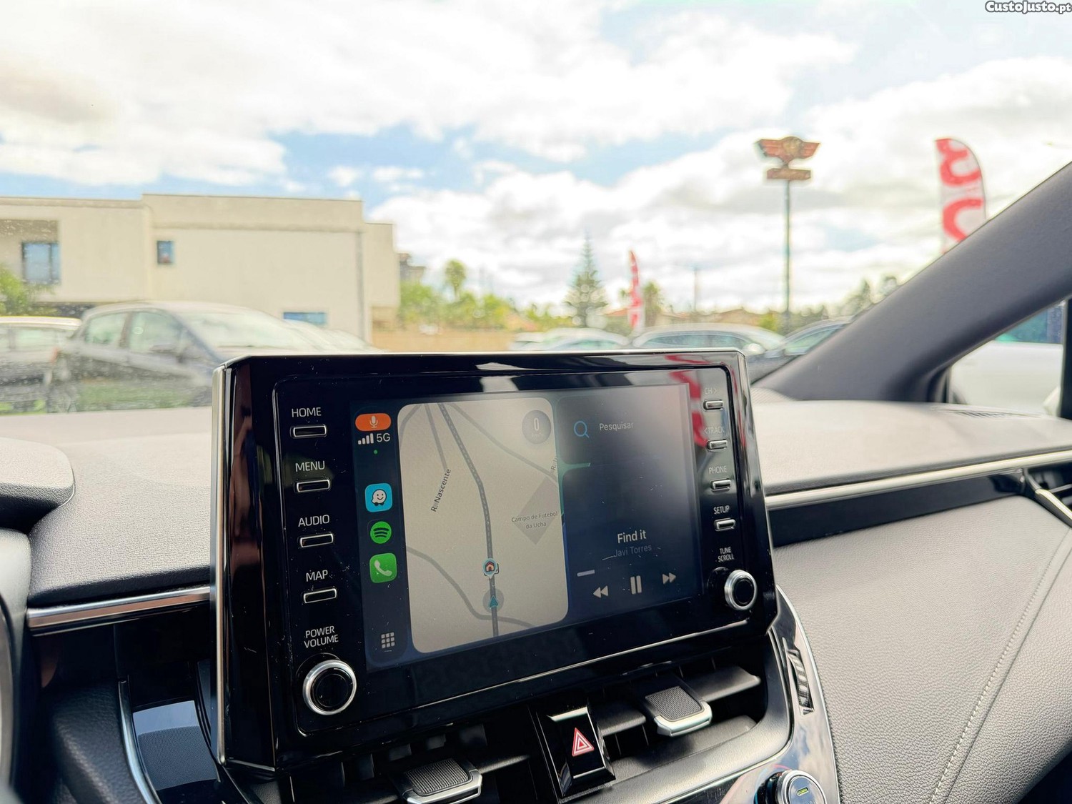 Toyota Corolla 1.8 Hybrid Comfort — fotografia 19