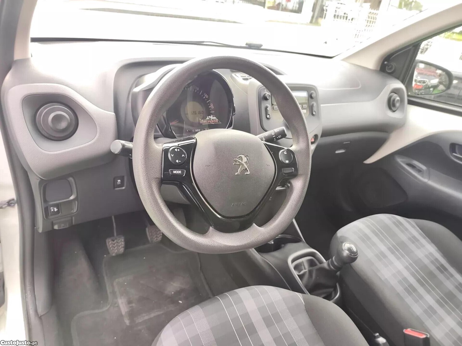 Peugeot 108 1.0 VTi Active (2018-2022) — fotografia 11