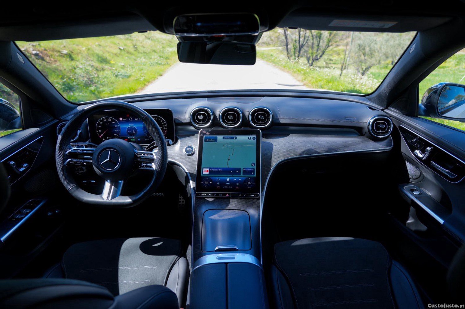 Mercedes-Benz C 300 e AMG — fotografia 8