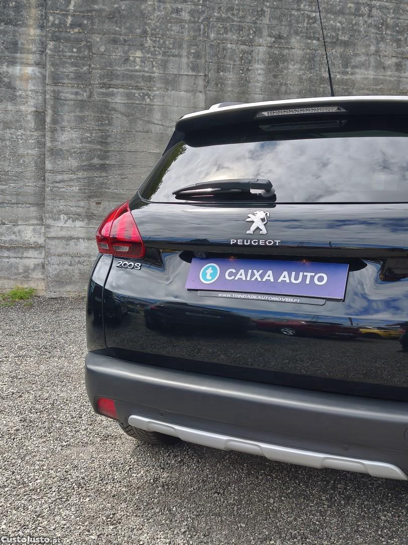 Peugeot 2008 1.2 PureTech Allure EAT6 — fotografia 12