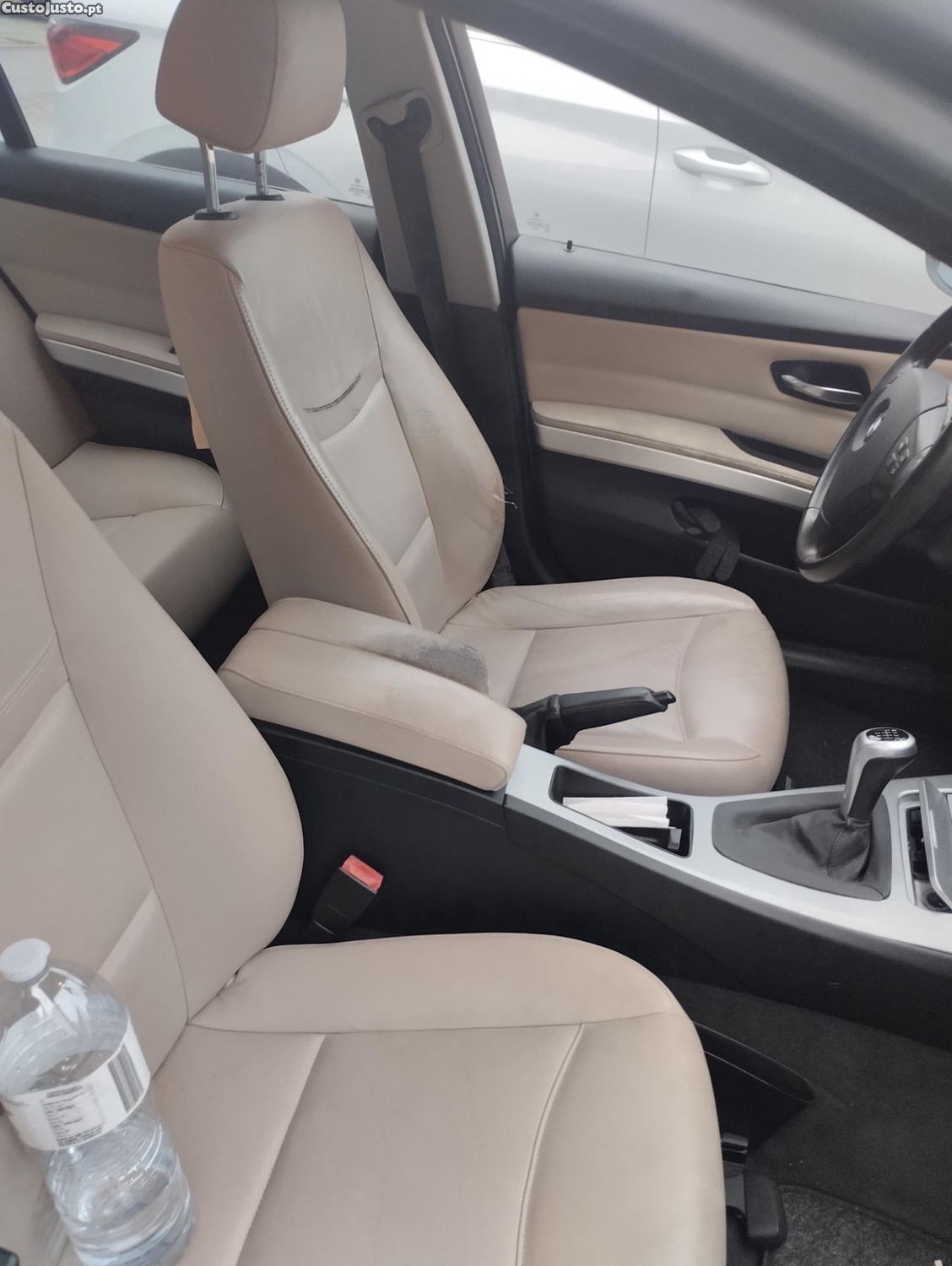 BMW 320 D — fotografia 10