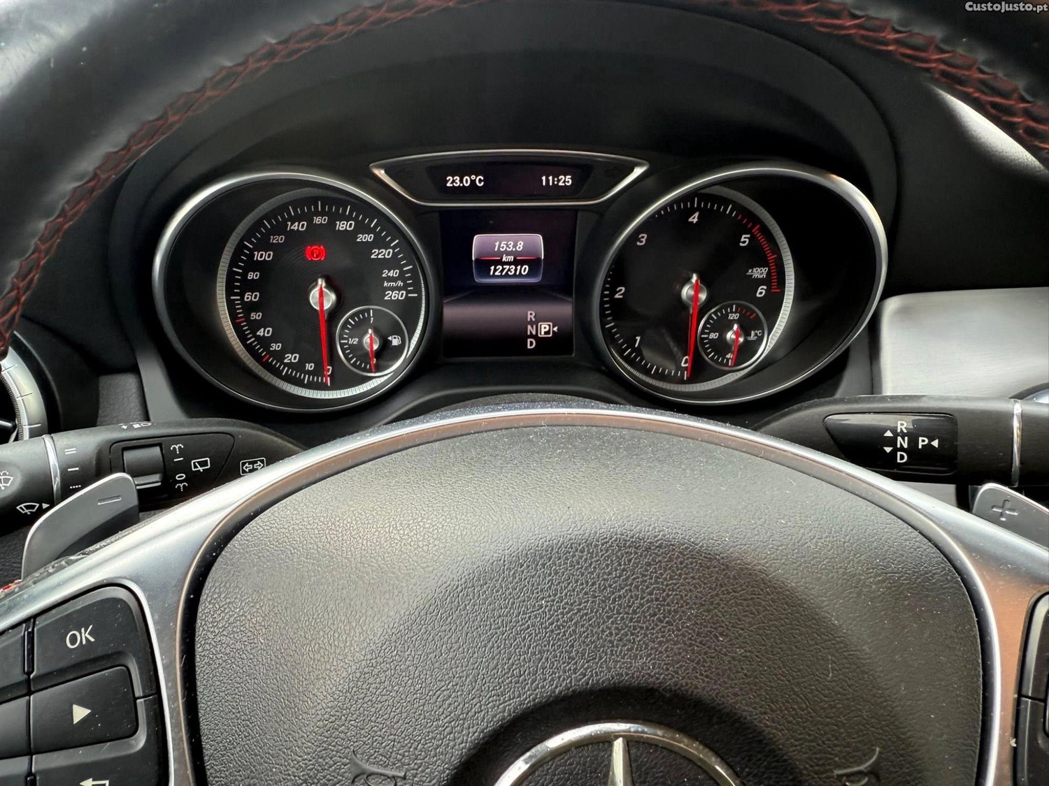Mercedes-Benz CLA 200 D Shooting Brake AMG Line — fotografia 6