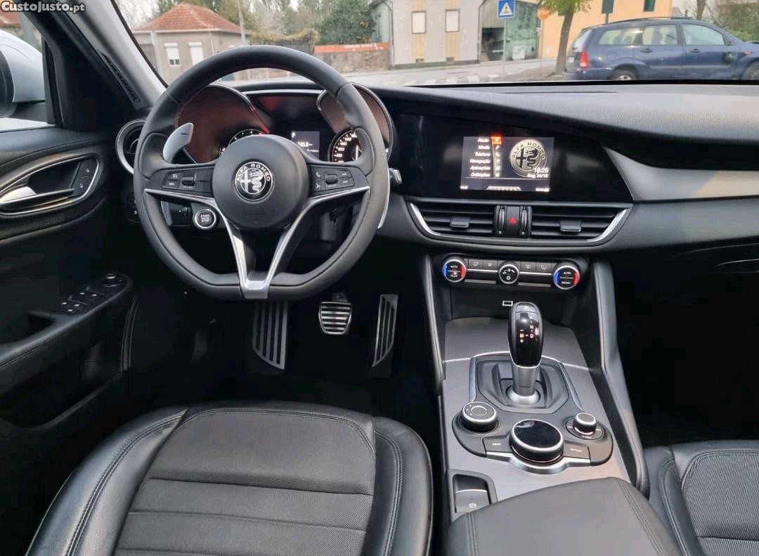 Alfa Romeo Giulia 2.2d Super AT8 — fotografia 6