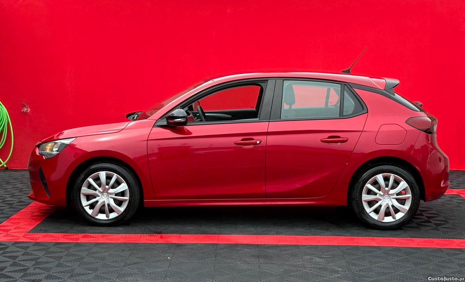 Opel Corsa F 1.2 — fotografia 4