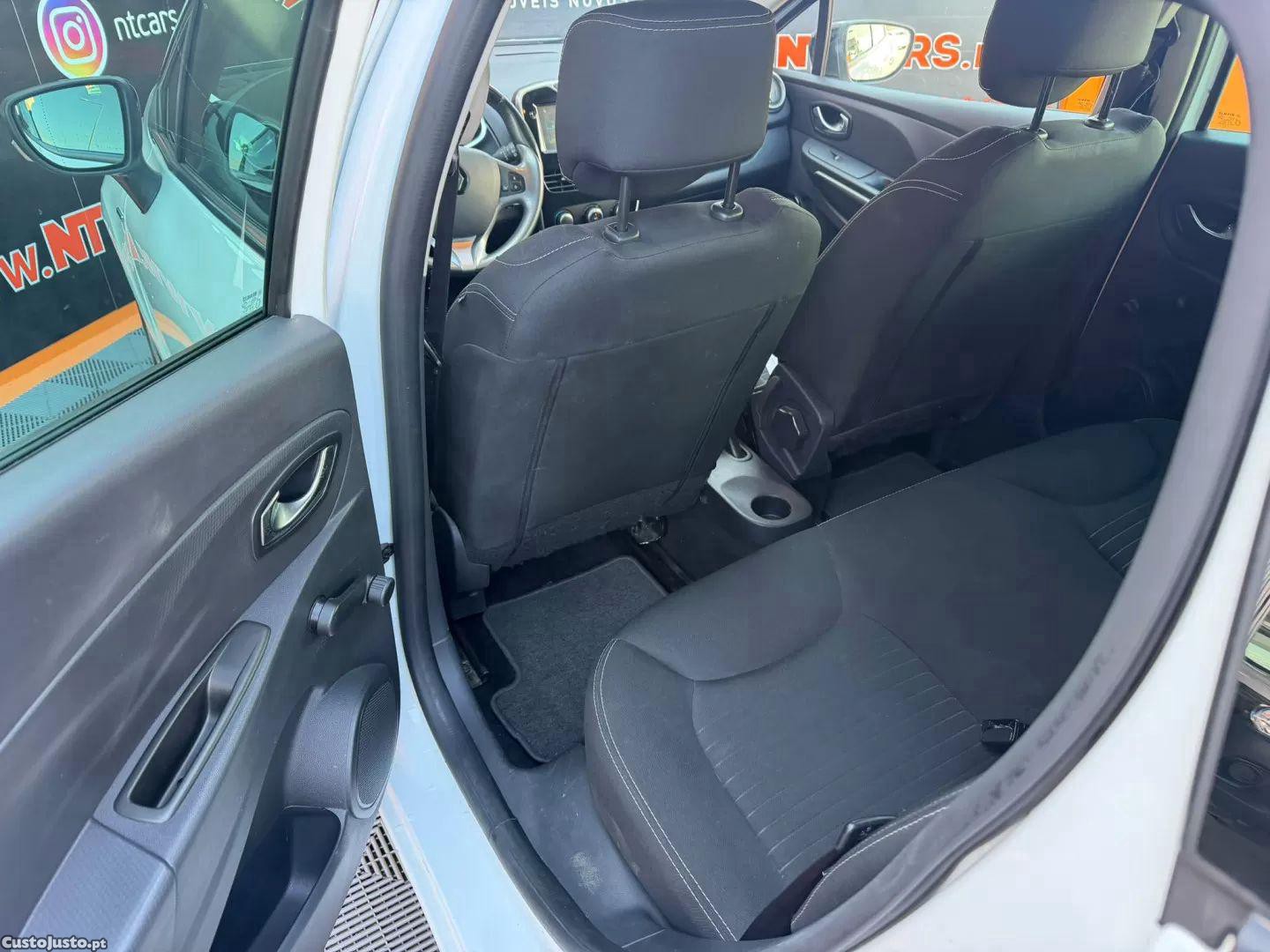 Renault Clio 1.5 dci limited — fotografia 3