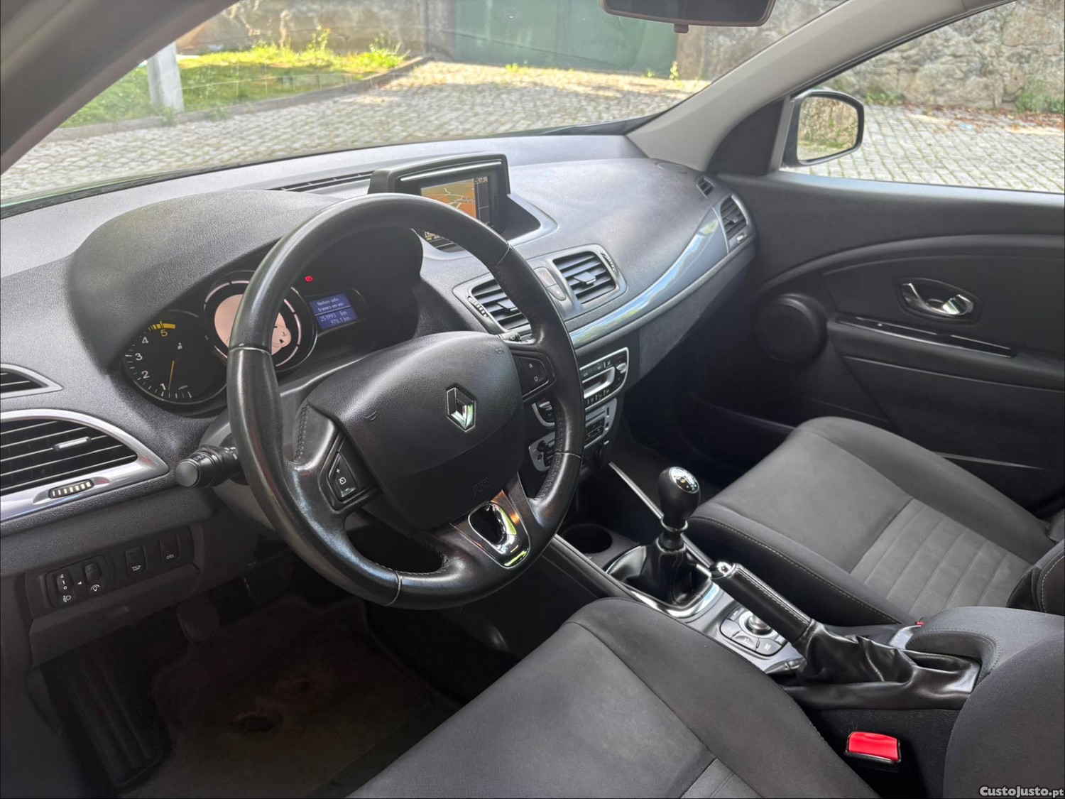 Renault Mégane 1.5 DCI LIMITED — fotografia 9