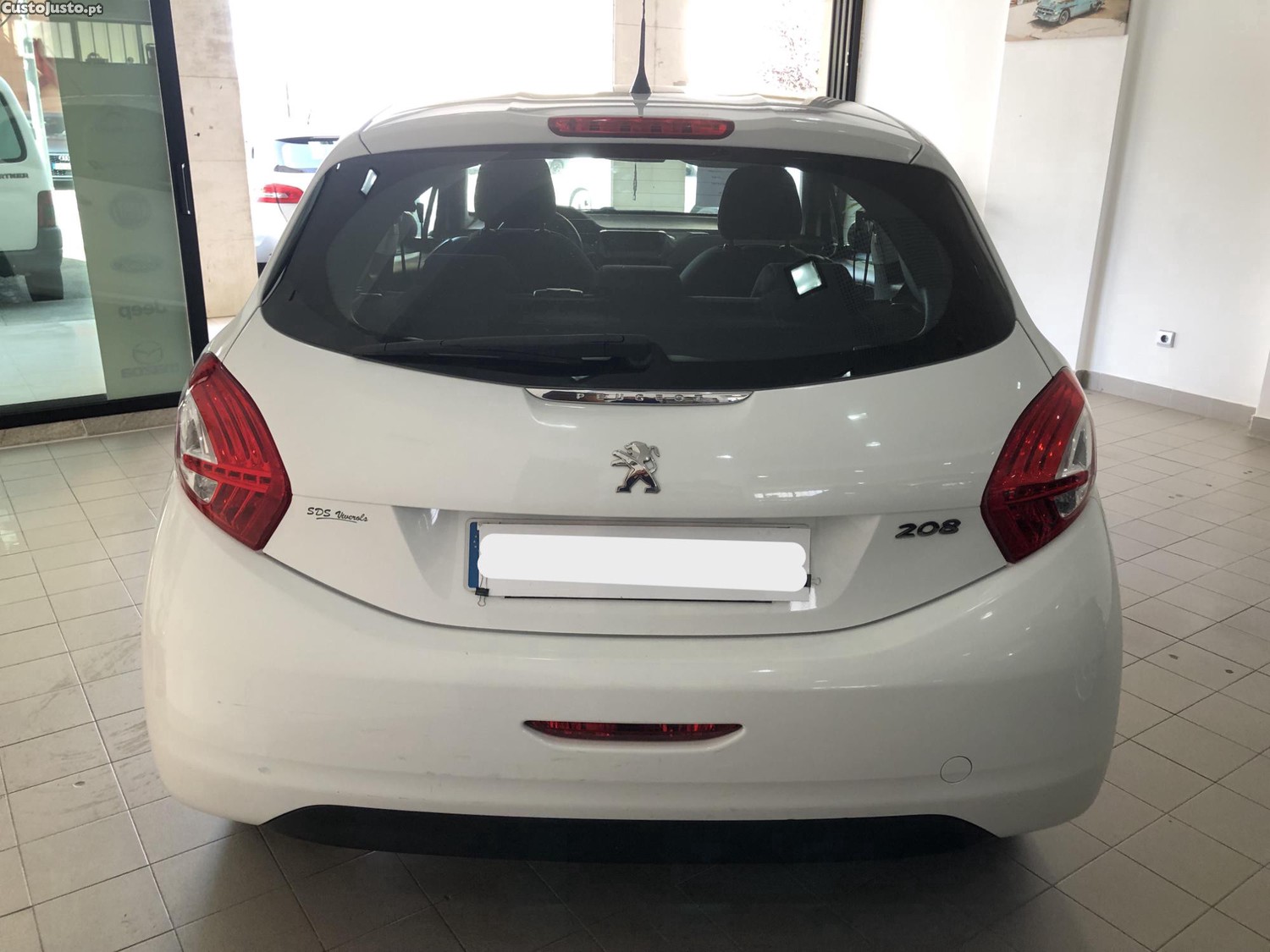 Peugeot 208 VTi — photo 4
