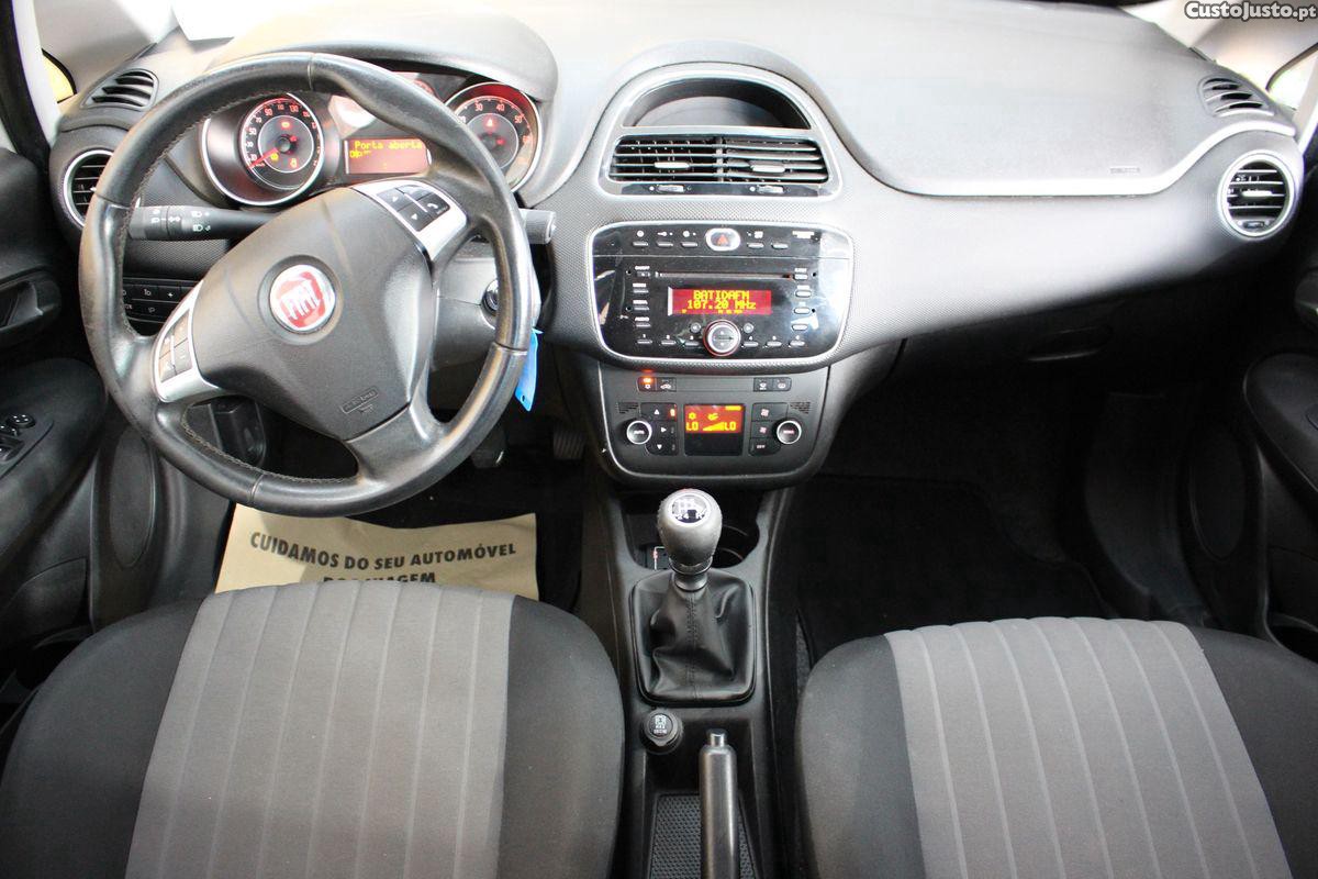 Fiat Punto 1.2 Lounge S&S — fotografia 3