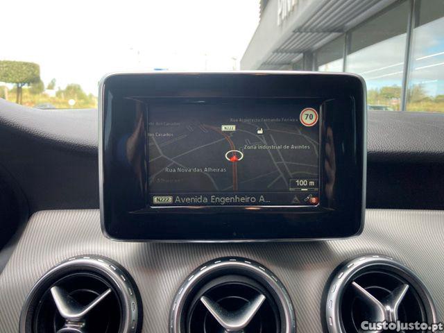 Mercedes-Benz GLA 220 d Urban — fotografia 6