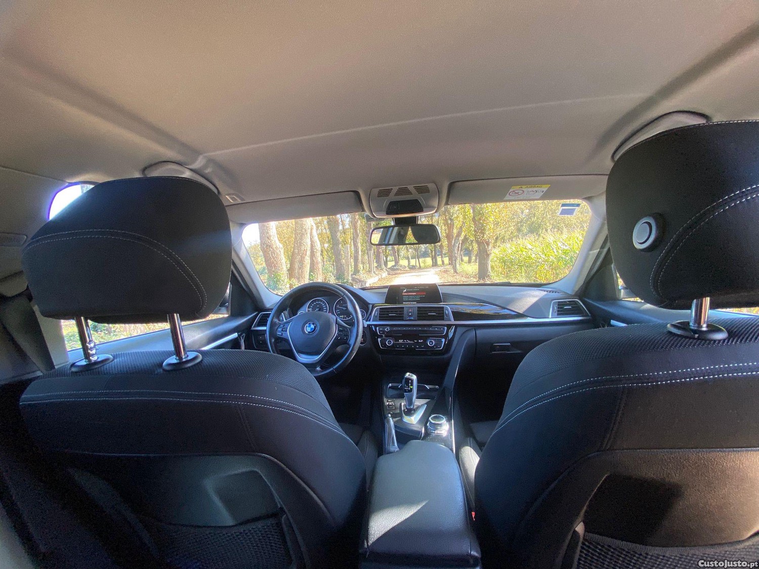 BMW 318 d Line Sport Auto — fotografia 3