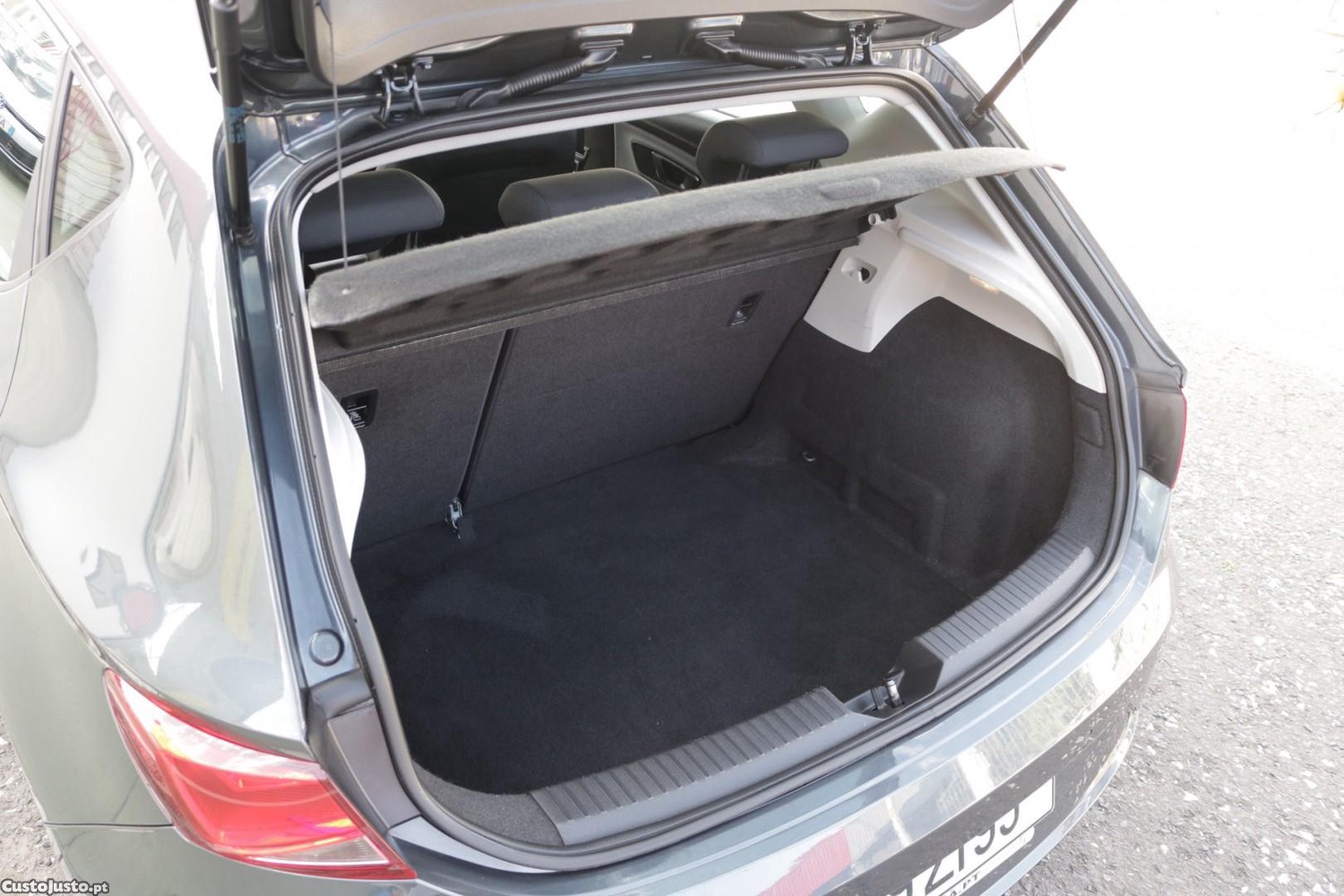 SEAT Leon 1.6 TDI Style 115cv — fotografia 46