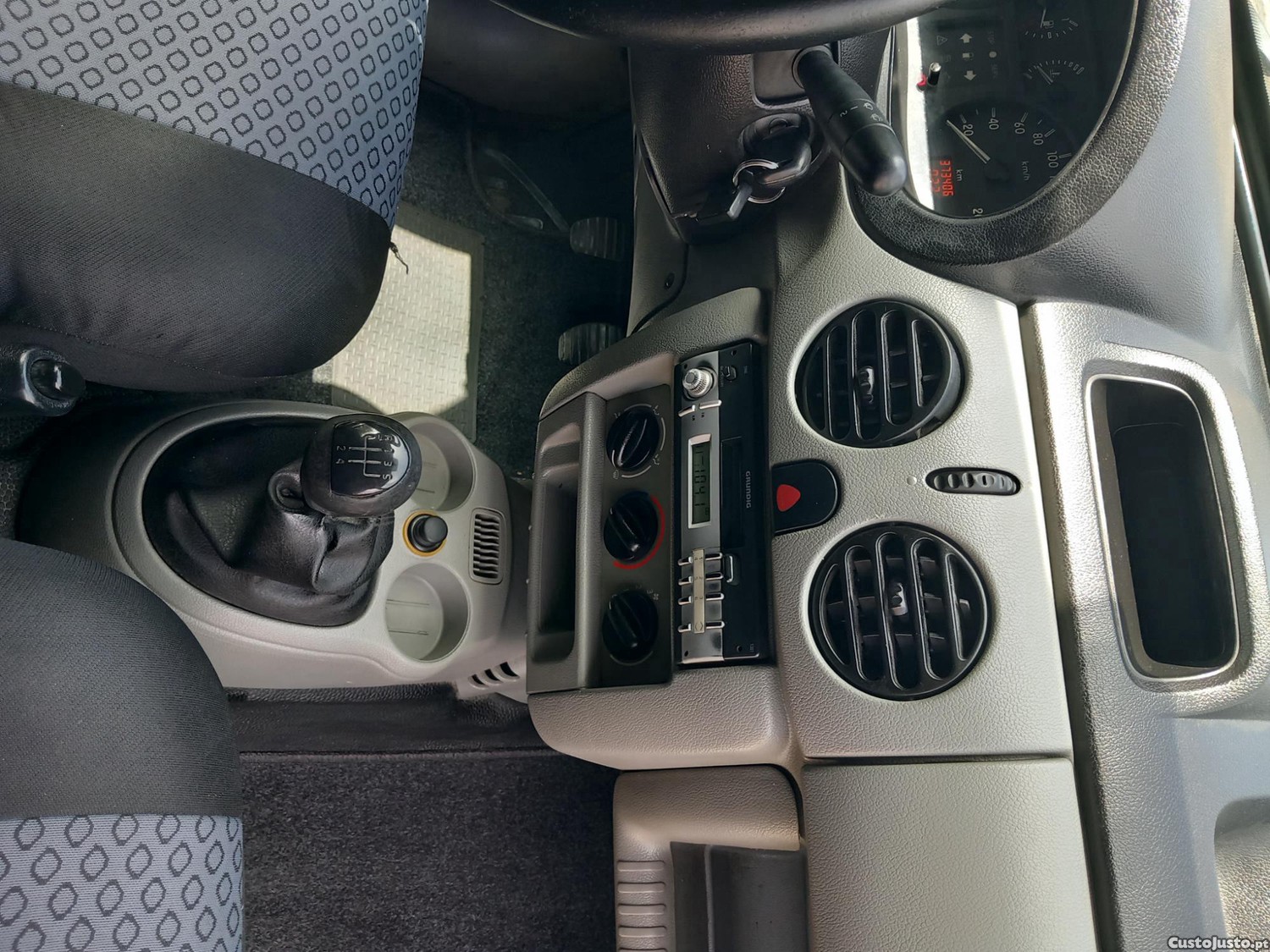 Renault Kangoo 1.5 dCi Confort — fotografia 2
