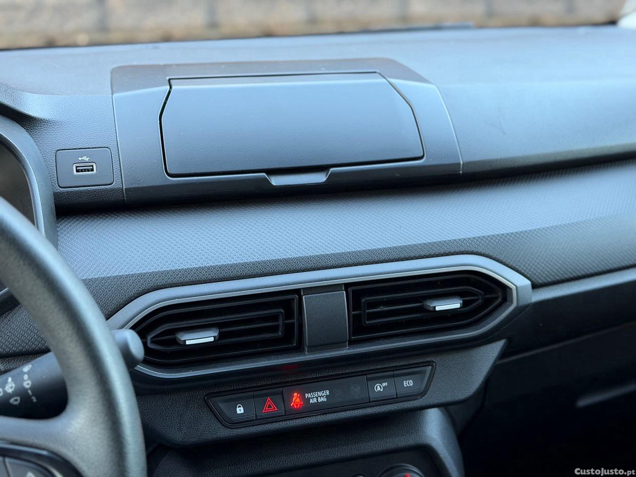 Dacia Jogger 1.0 ECO-G Comfort Bi-Fuel — fotografia 7