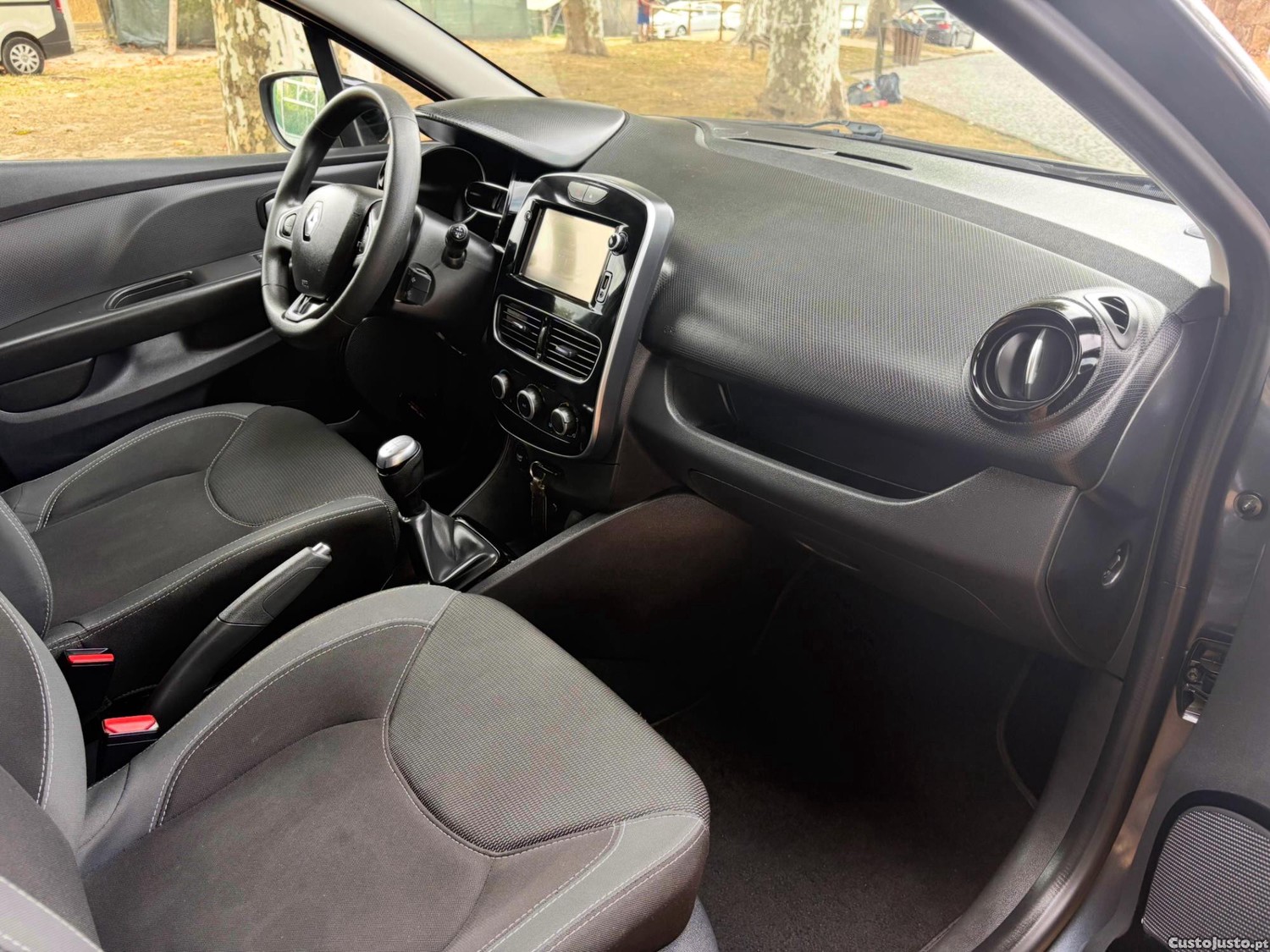 Renault Clio 1.5 DCI 90cv — fotografia 8