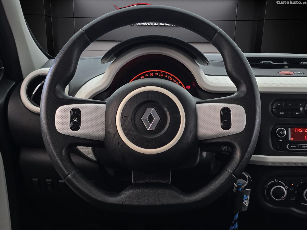 Renault Twingo ENERGY TCe 90 Dynami — fotografia 6