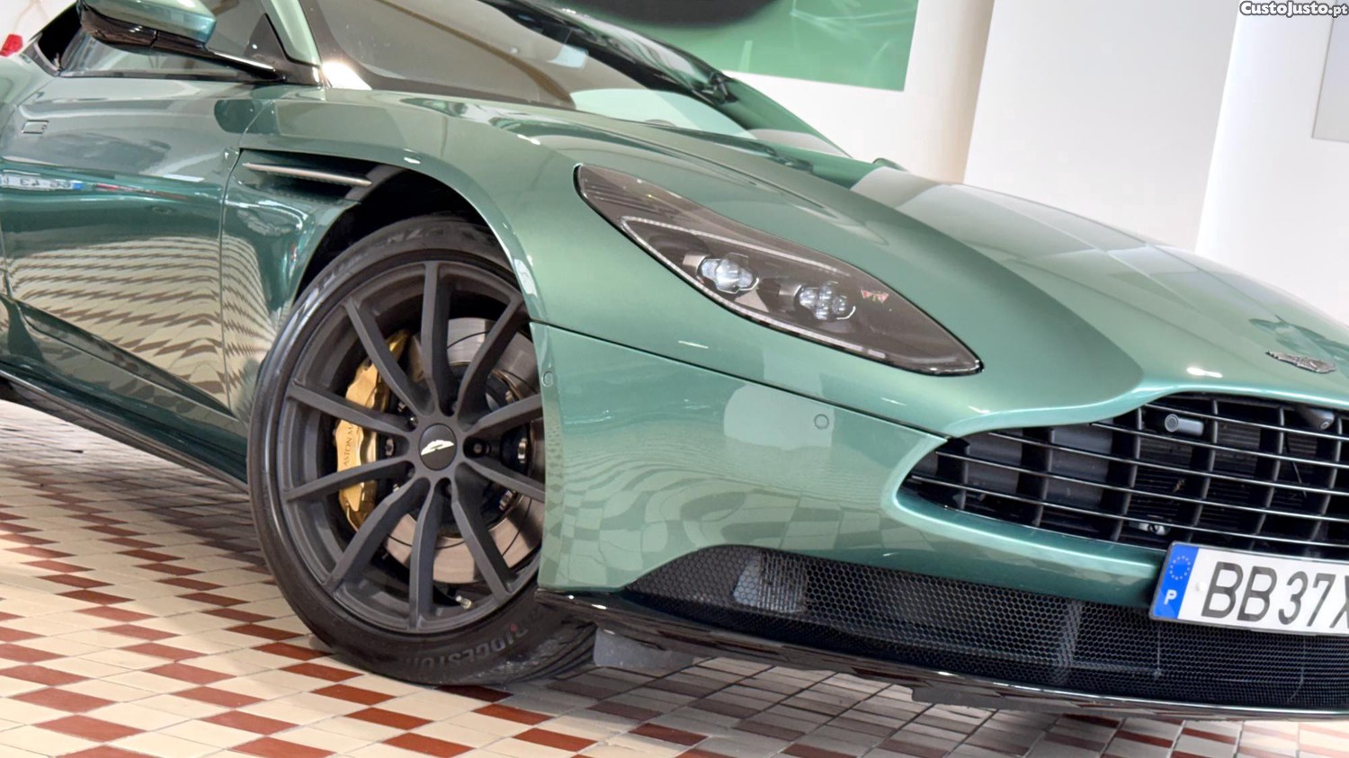Aston Martin DB 11 Coupé — fotografia 19