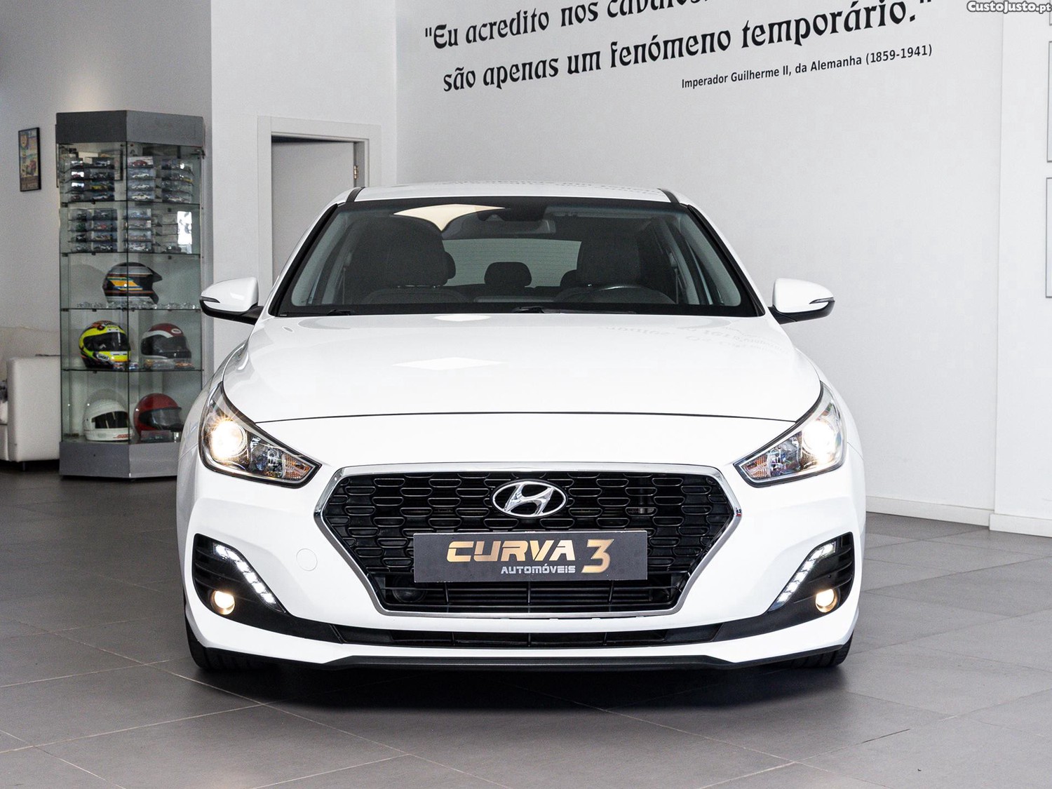 Hyundai i30 1.6 CRDI Style — fotografia 10