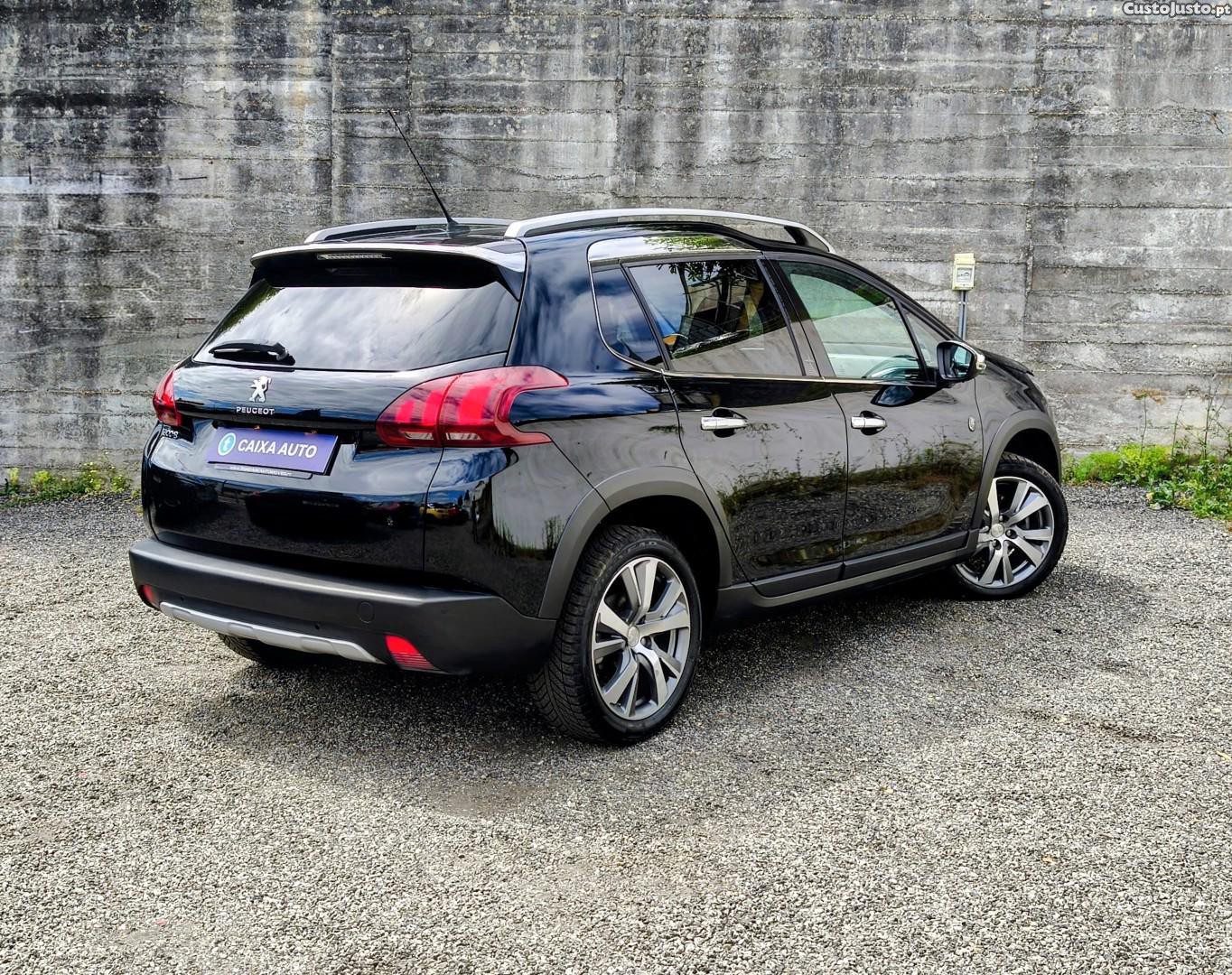 Peugeot 2008 1.2 PureTech Allure EAT6 — fotografia 11