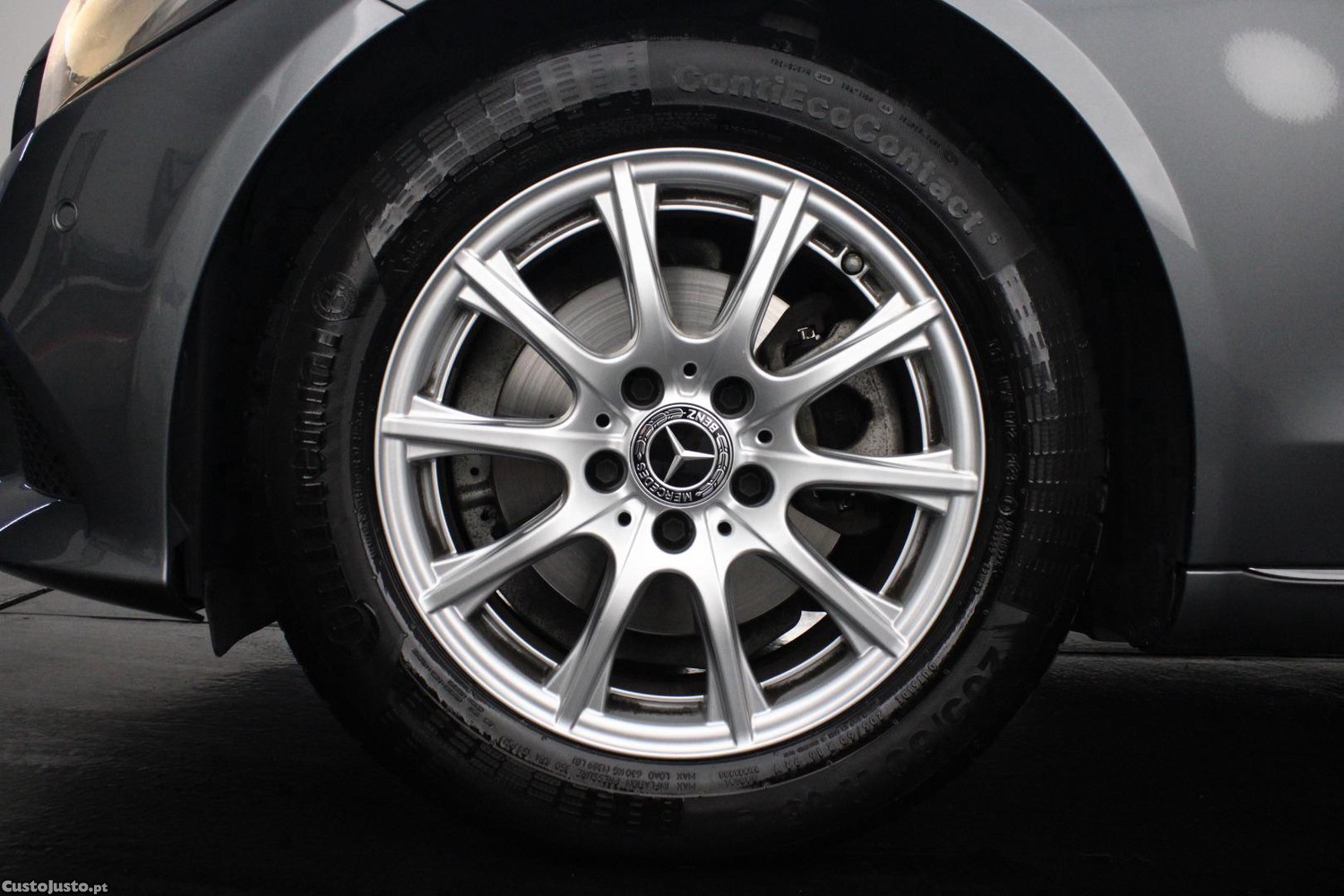 Mercedes-Benz C 200 D (AUTO) — fotografia 4