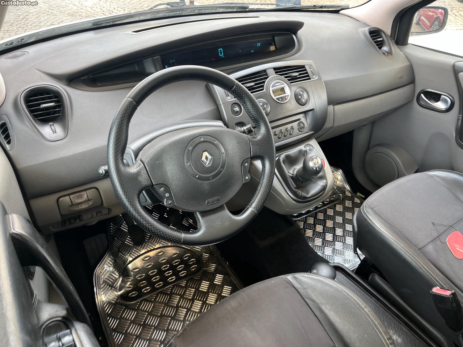 Renault Scénic Exclusive — fotografia 9