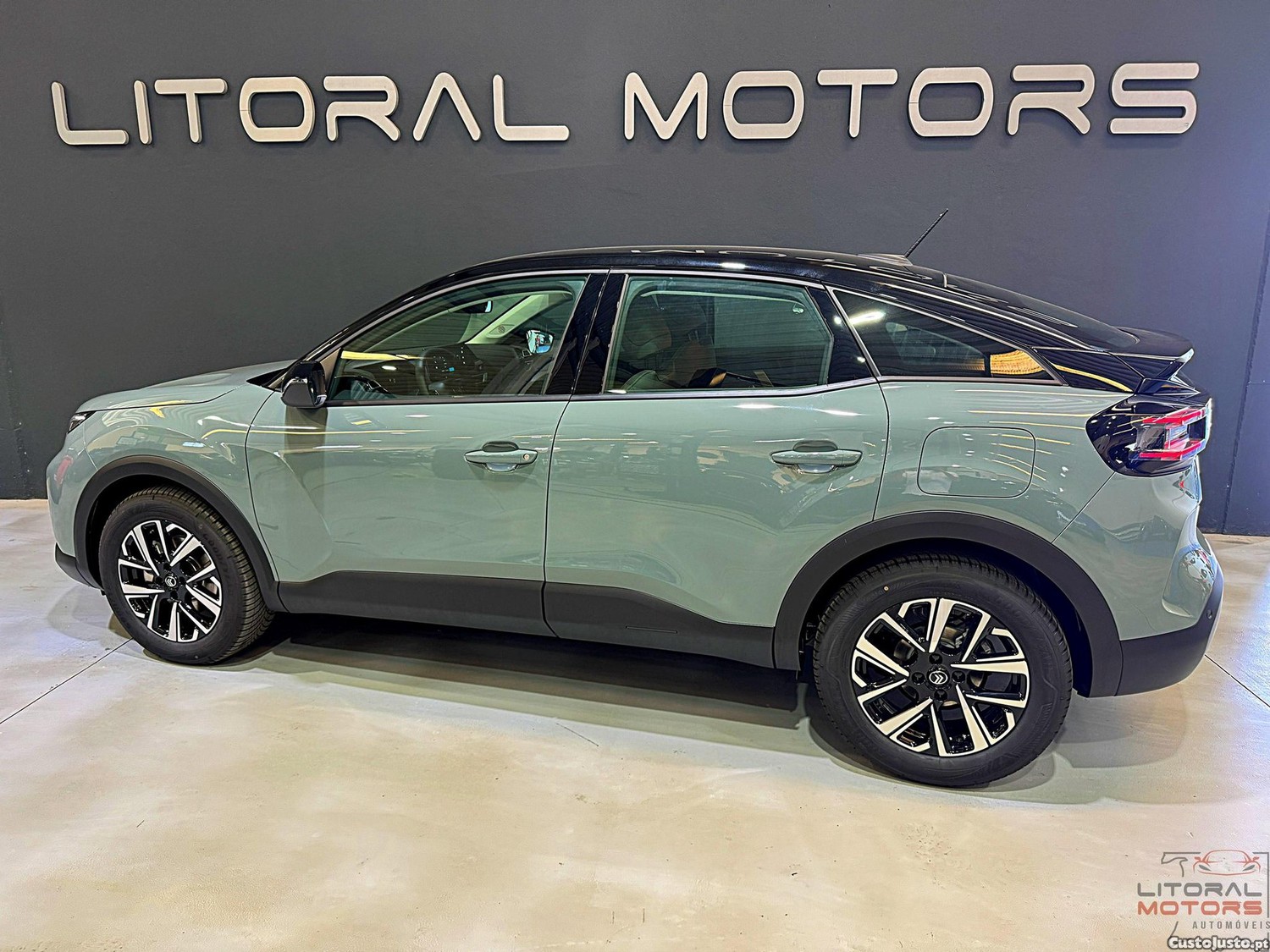 Citroën C4 1.2 Hybrid Plus e-DSC6 — fotografia 19