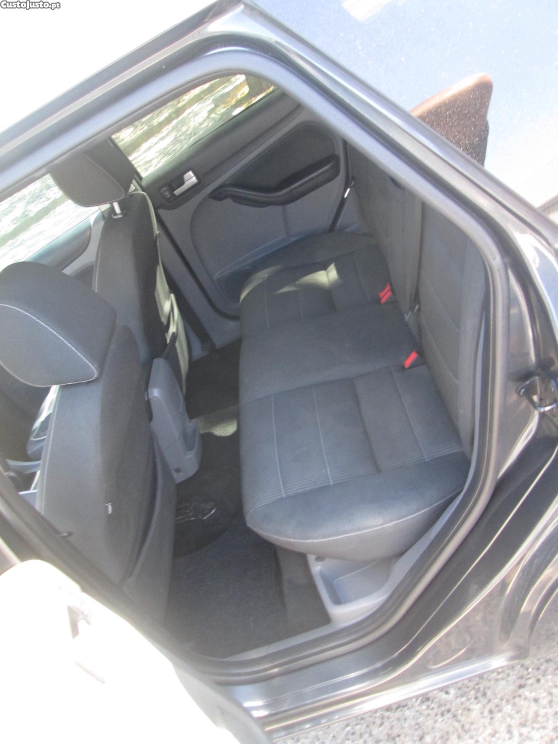 Ford Focus 1.6 Tdci — fotografia 7