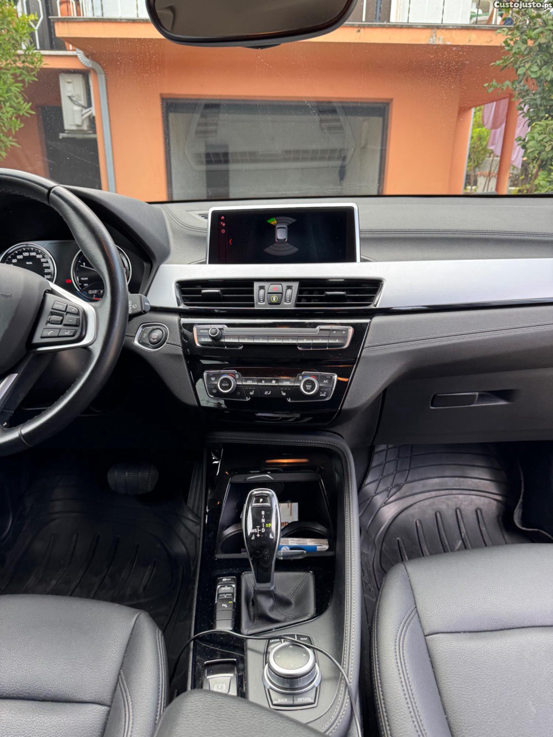 BMW X2 18d sdrive auto 2022 (versão 2.0 de 150cv) — fotografia 5