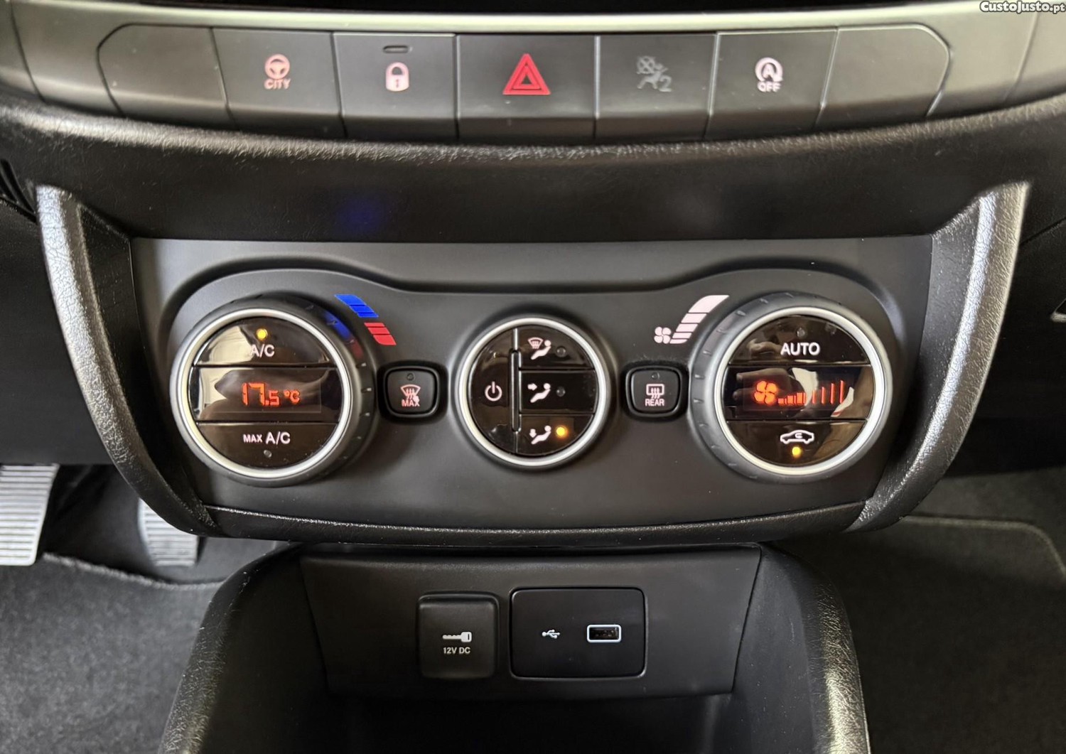 Fiat Tipo STATION WAGON 1.3 M-JET LOUNGE 95 CV - NACIONAL — fotografia 11