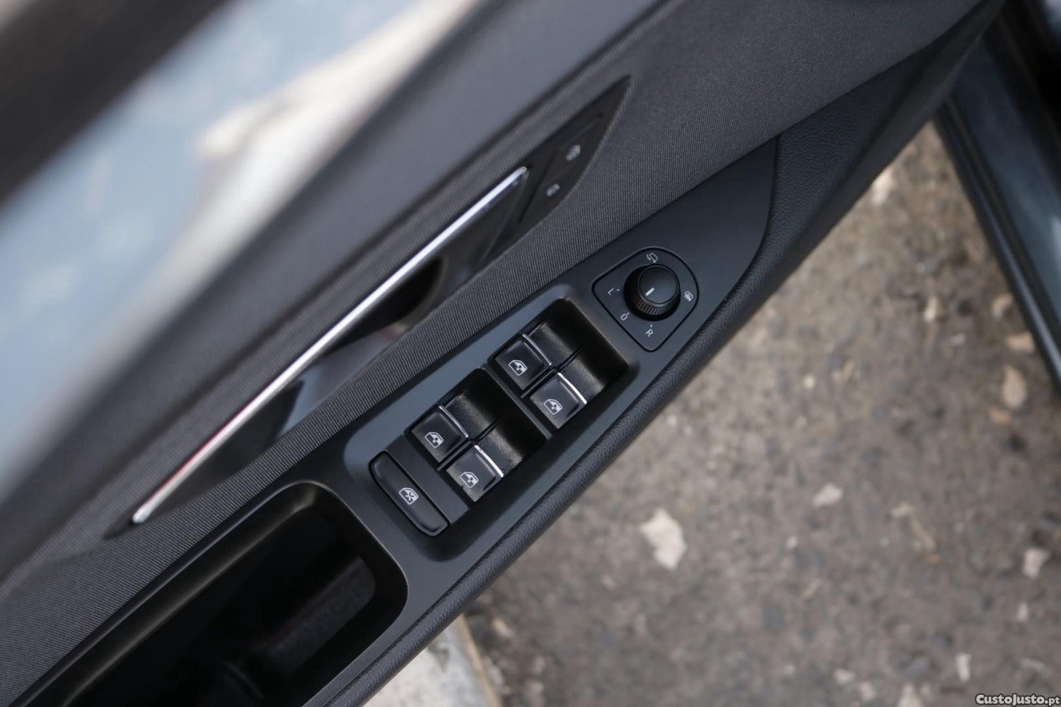 SEAT Leon 1.5 TSI Xcellence 150cv — fotografia 32
