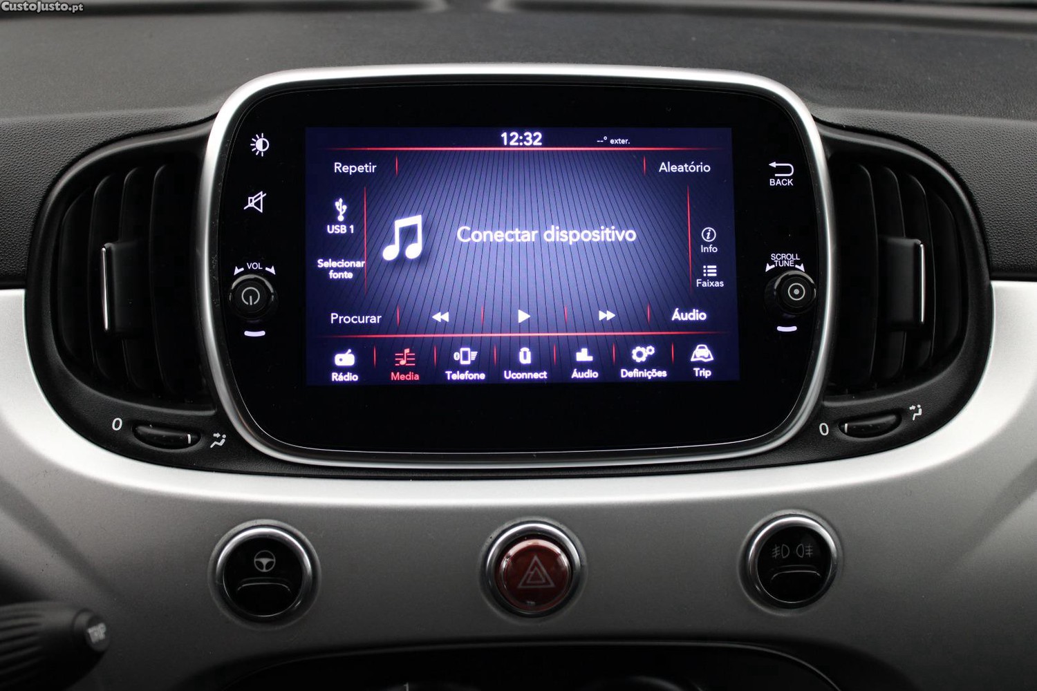 Fiat 500C 1.0 HYBRID CONNECT — fotografia 16