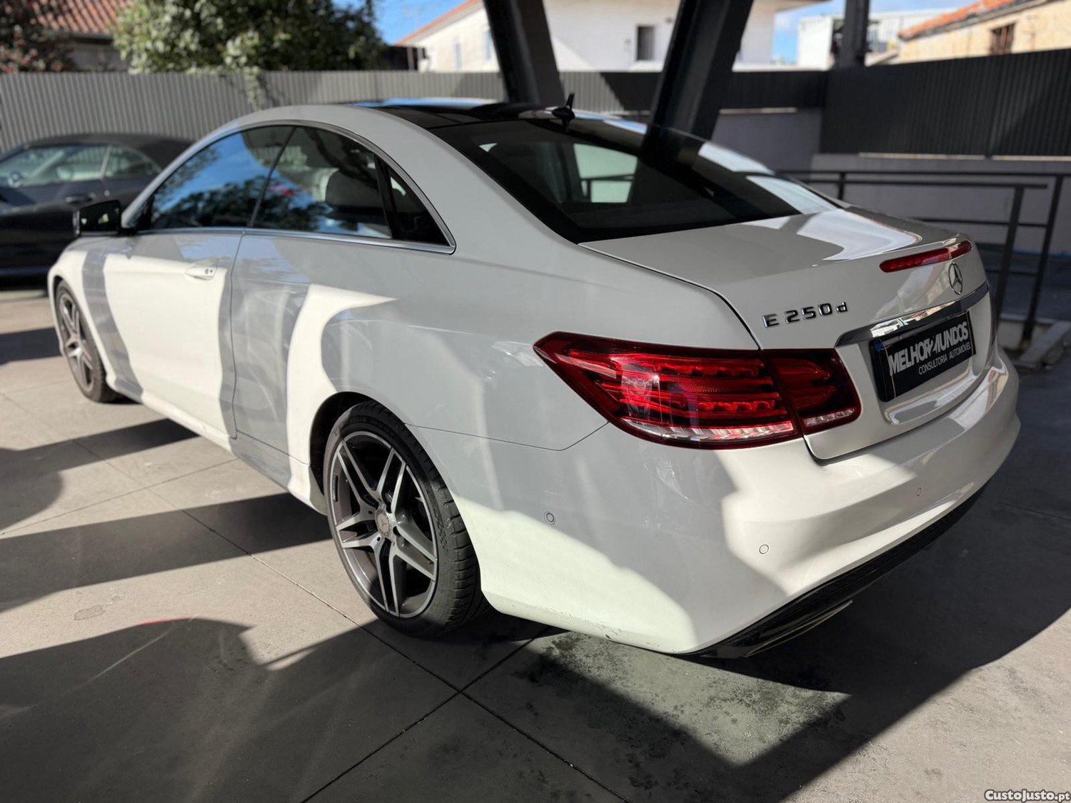 Mercedes-Benz E 250 d Coupé 9G-Tronic - 16 foto 2