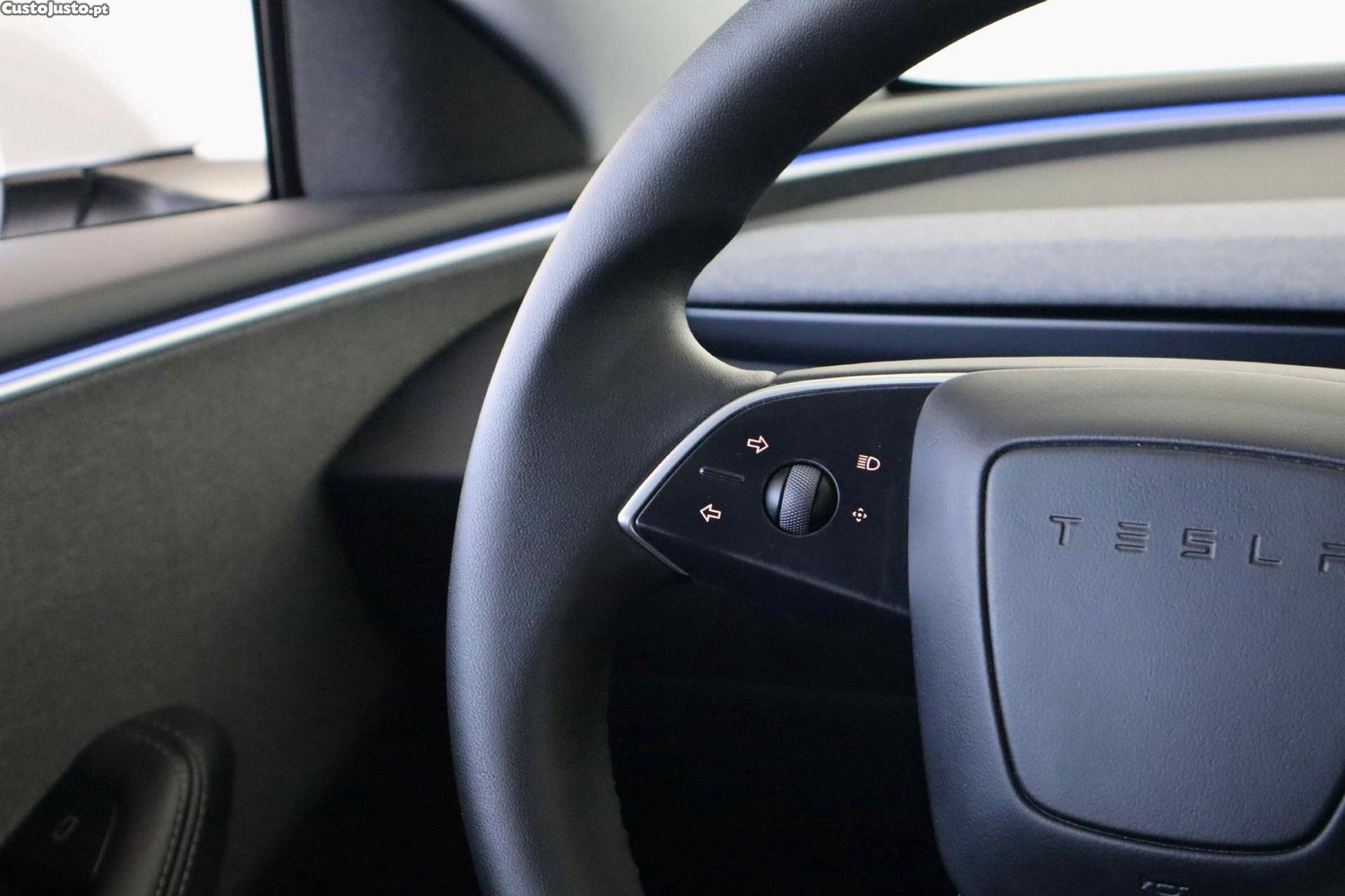 Tesla Model 3 Long Range Tração Traseira Premium — fotografia 17