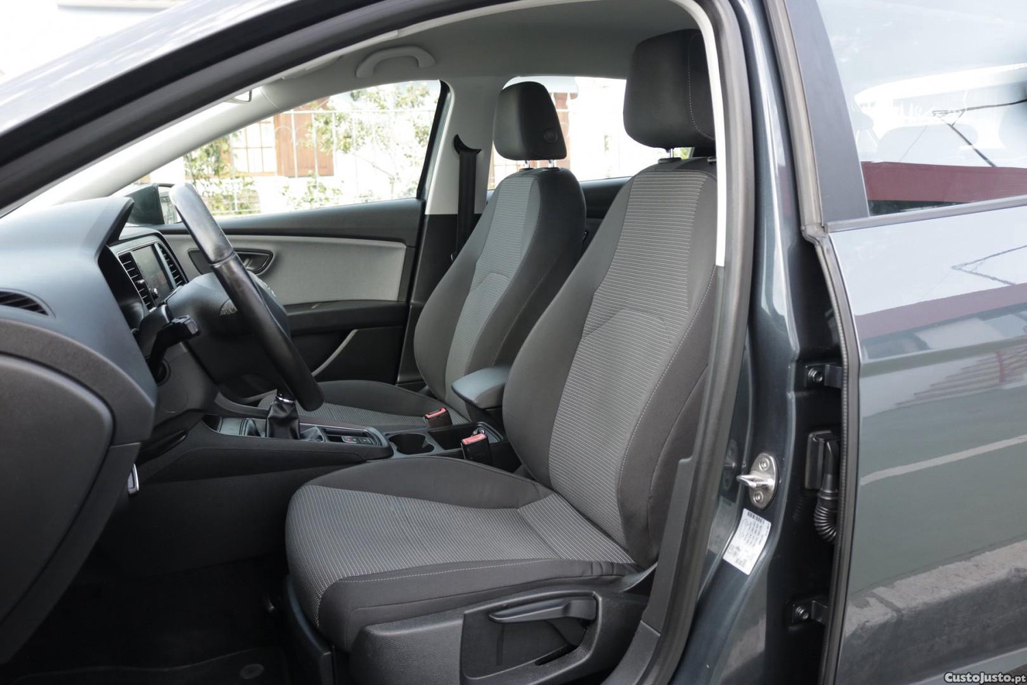 SEAT Leon 1.6 TDI Style 115cv — fotografia 44