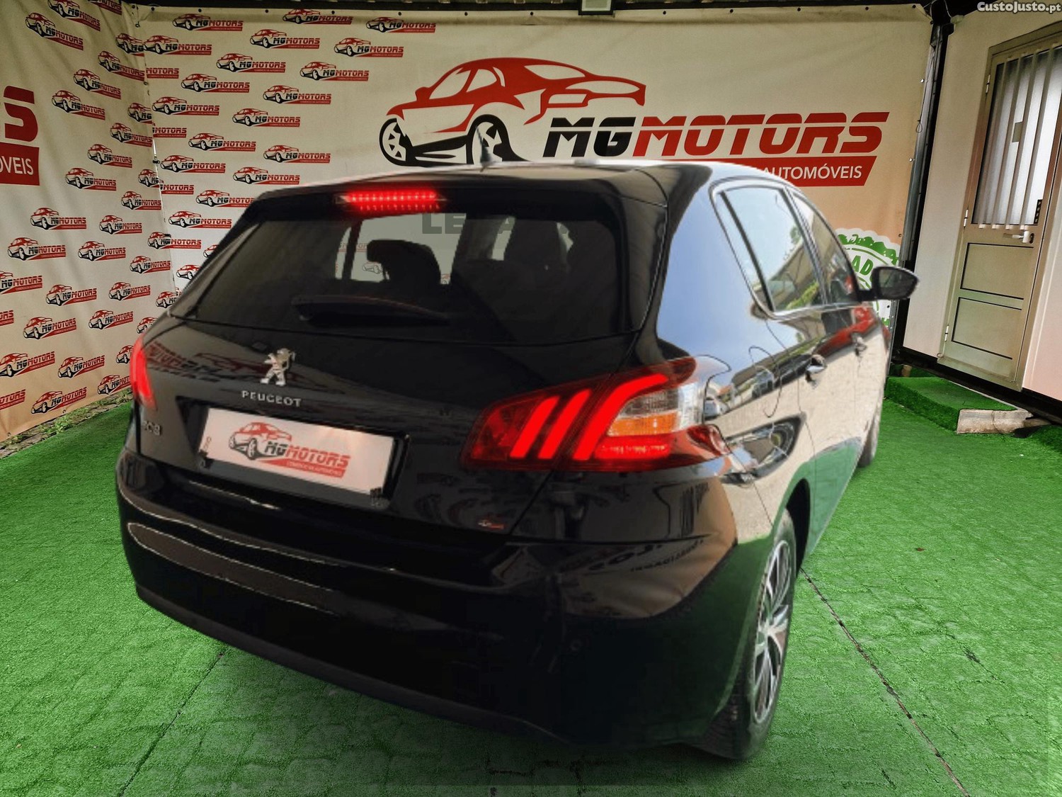 Peugeot 308 1.2 Puretech Allure 130cv — fotografia 11
