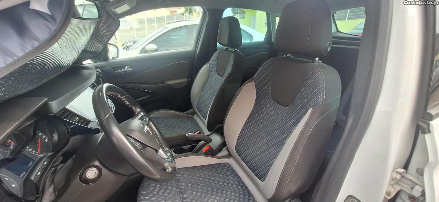 Opel Crossland X 1.2 T -120 anos — fotografia 5