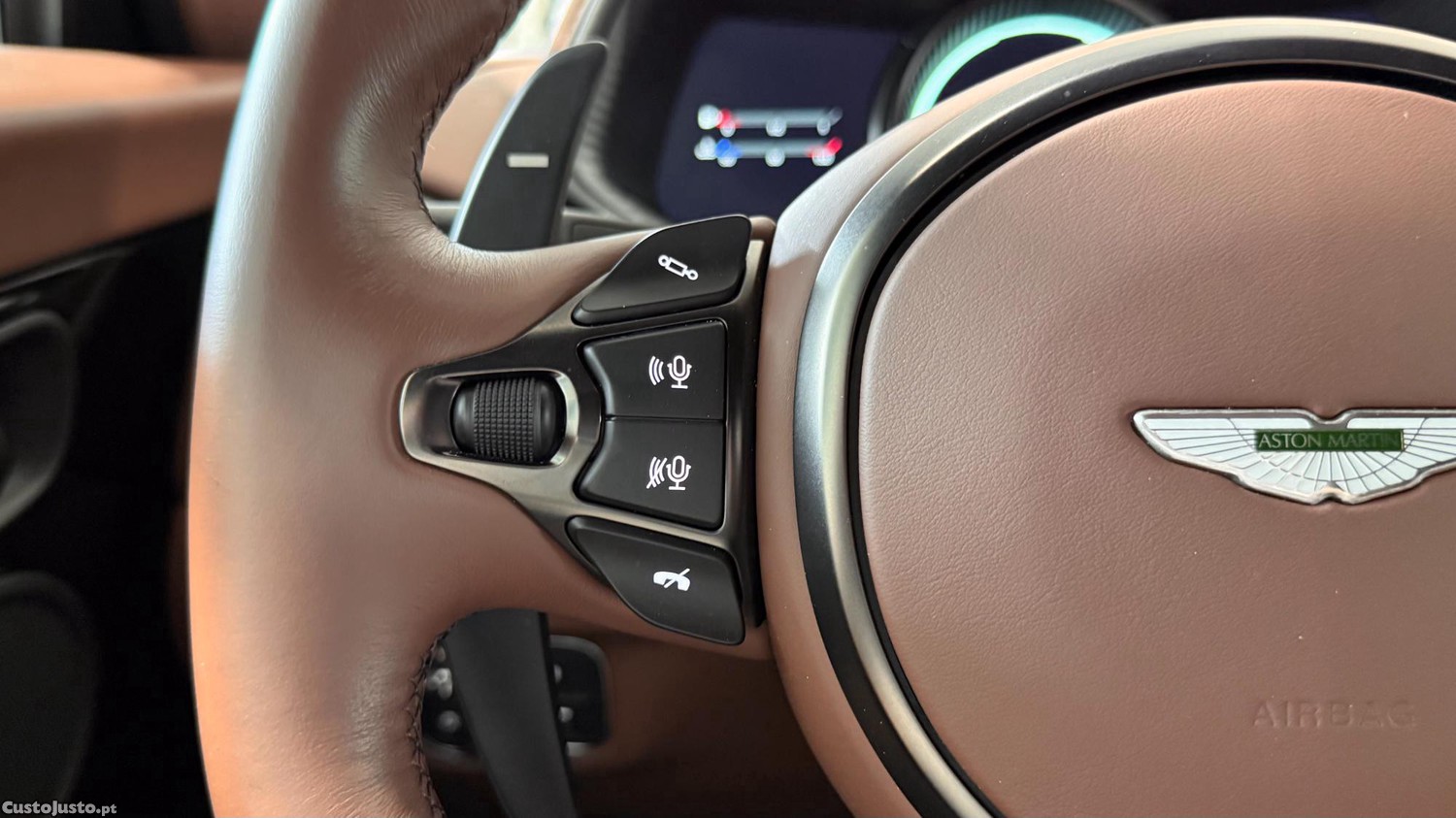 Aston Martin DB 11 Coupé — fotografia 14