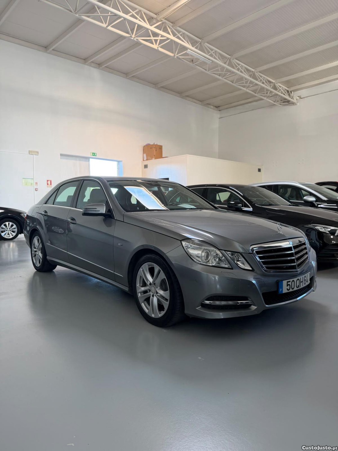 Mercedes-Benz E 220 CDi Avantgarde BlueEfficiency Auto — fotografia 5