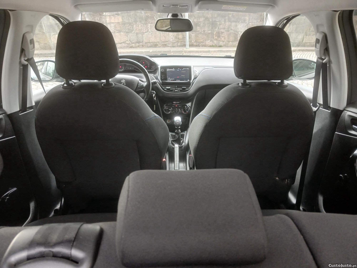 Peugeot 208 1.5 hdi 102cv signature — fotografia 7