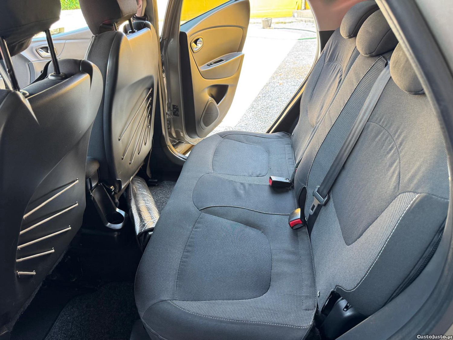 Renault Captur 0.9 TCE Exclusive — fotografia 5