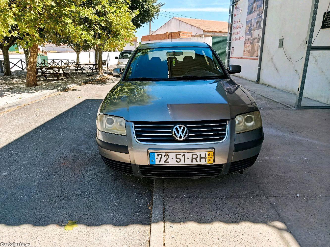 Volkswagen Passat 1.9 TDI 130 cv aceito retoma — fotografia 4