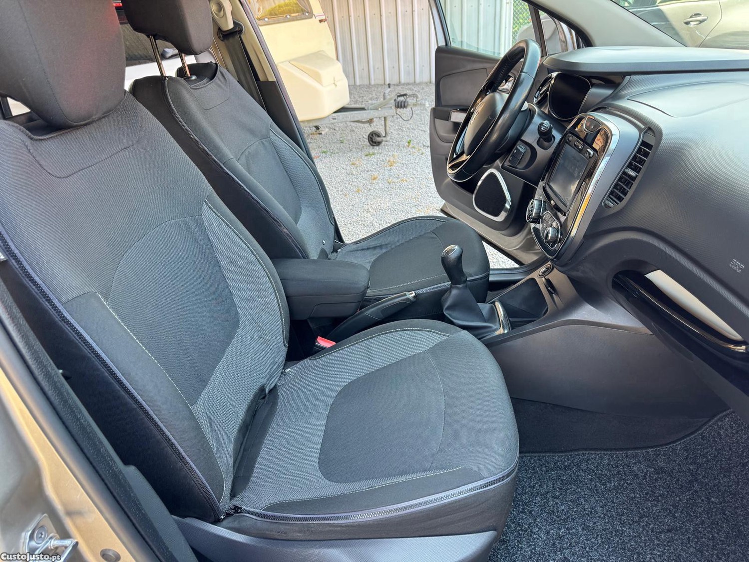 Renault Captur 0.9 TCE Exclusive — fotografia 7