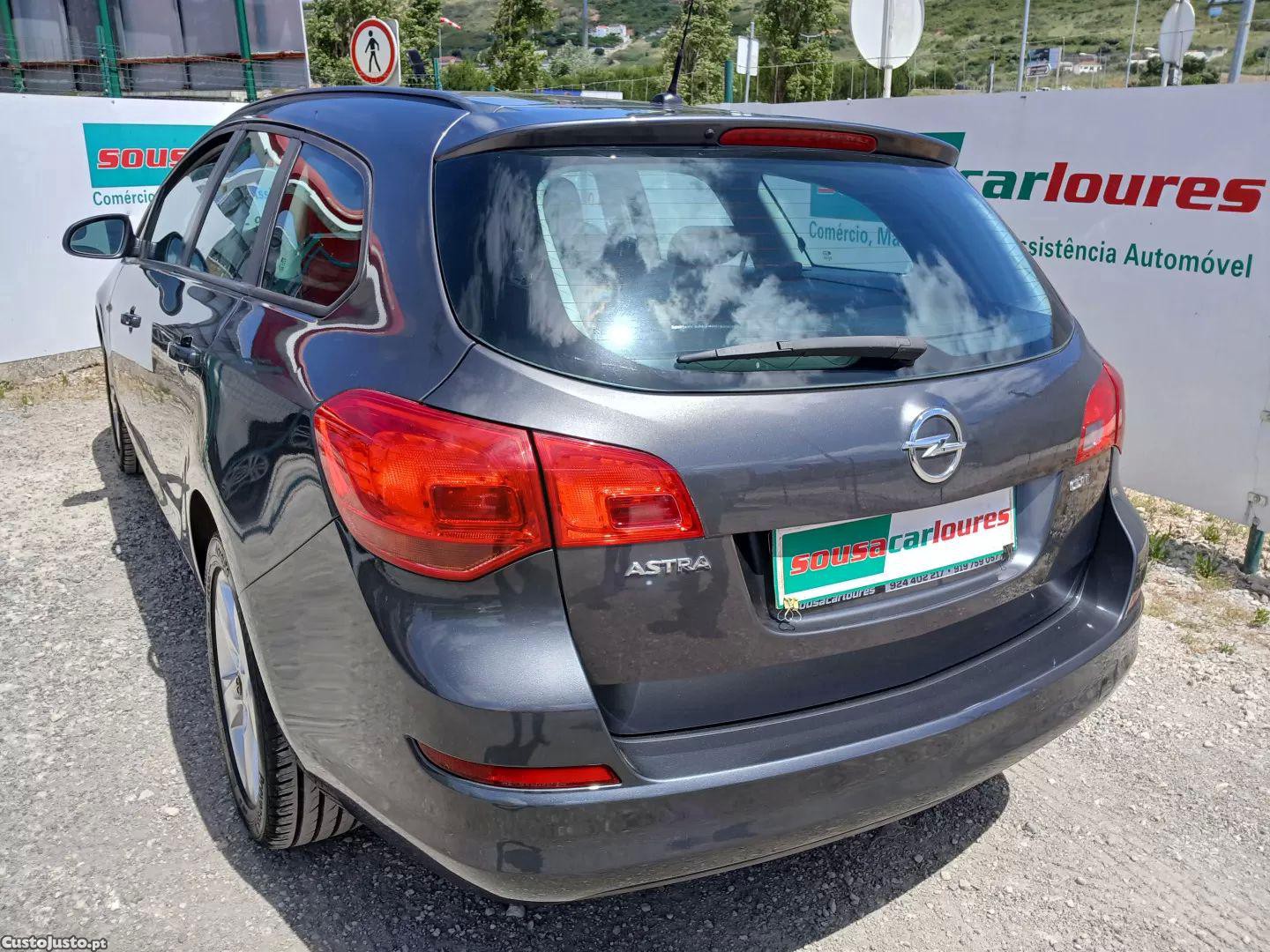 Opel Astra 1.7 cdti enjoy — fotografia 13