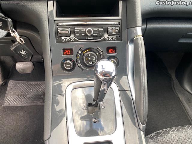 Peugeot 3008 1.6 e-HDi Style 2-Tronic — fotografia 4