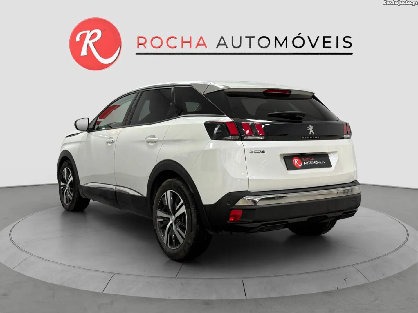 Peugeot 3008 1.2 PureTech Allure — fotografia 6