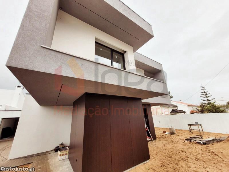 Moradia Nova Isolada T3 Com Piscina E Lote De...