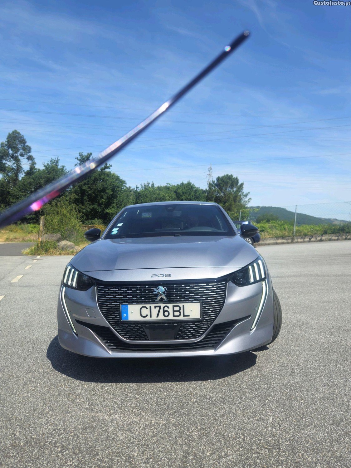 Peugeot e-208 gt-line — fotografia 10