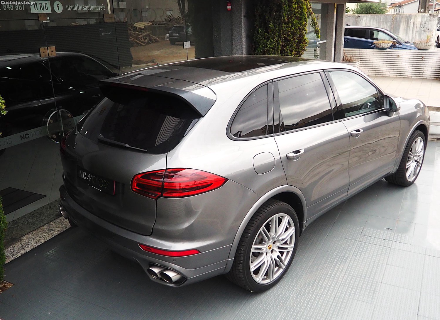 Porsche Cayenne S Diesel 4.2 V8 385 CV — fotografia 7