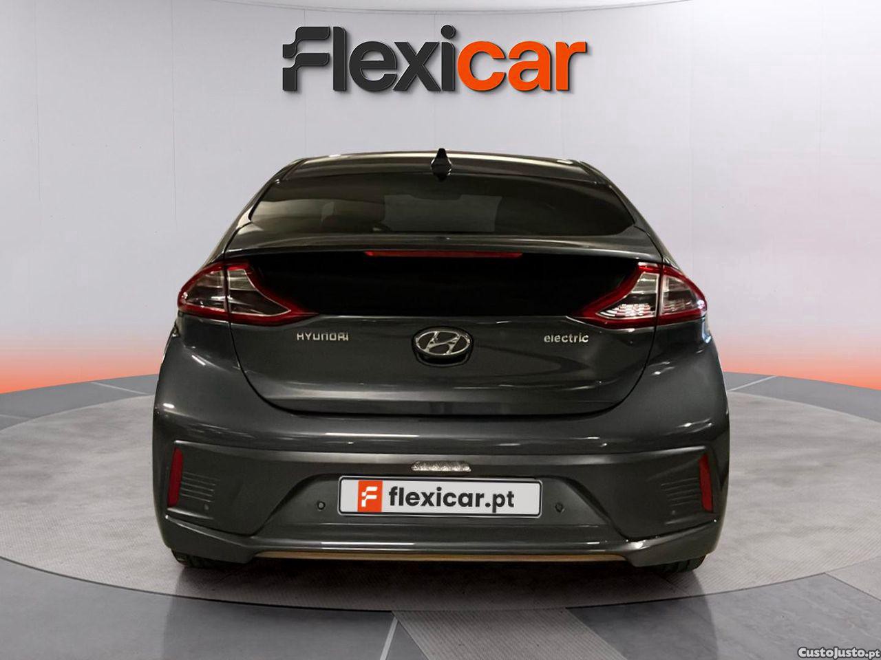 Hyundai IONIQ 28kWh Eletric Tech — fotografia 17