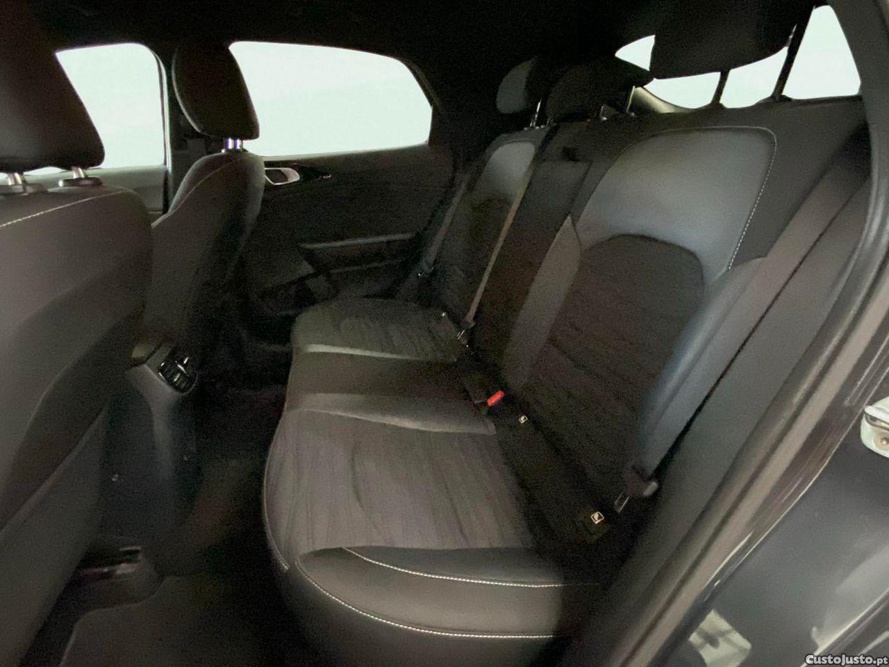 Kia XCeed 1.0 T-GDI GT-Line — fotografia 4