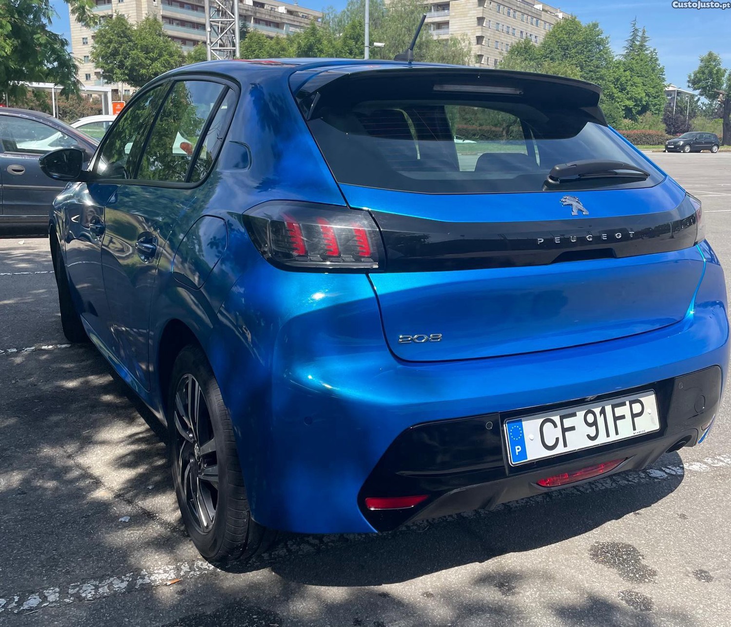 Peugeot 208 ALLURE — fotografia 4